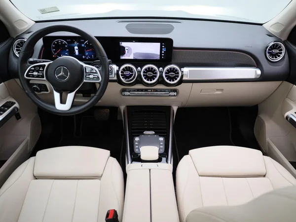 Mercedes-Benz GLB (2021) — foto 44 van 45
