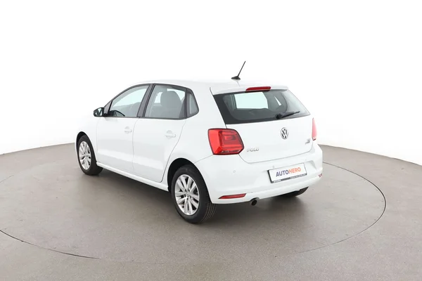 Volkswagen Polo (2016) — foto 10 van 16