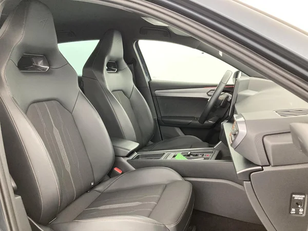 CUPRA Leon e-Hybrid (PHEV) (2023) — foto 16 van 36