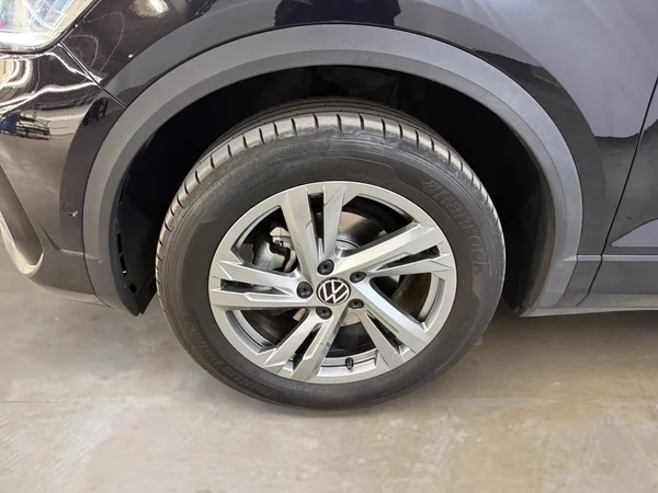 Volkswagen T-Roc (2023) — foto 3 van 30