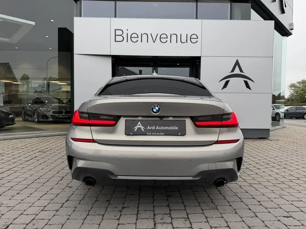 Bmw 318 (2022) — foto 23 van 27