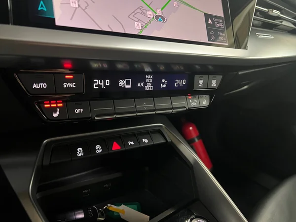 AUDI A3 Sedan (2024) — foto 4 van 20