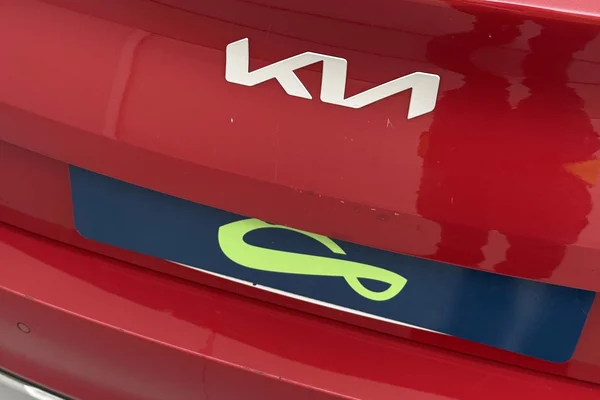 Kia Ceed (2022) — foto 19 van 35