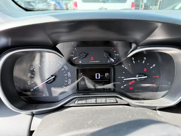 Citroën C3 Aircross (2022) — foto 16 van 16
