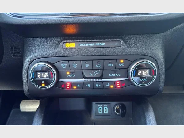Ford Focus (2022) — foto 18 van 28