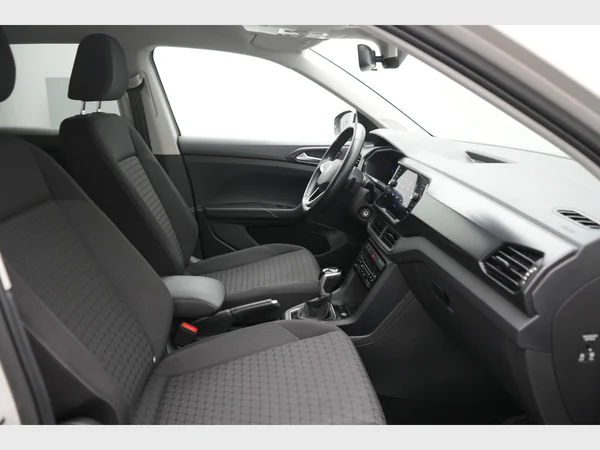 VOLKSWAGEN T-Cross (2023) — foto 10 van 23