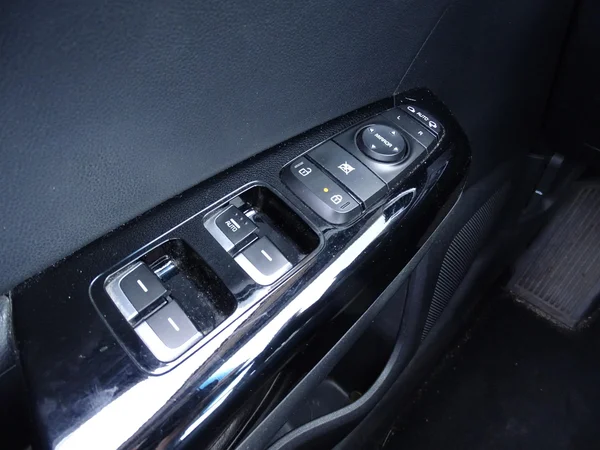 Kia Sportage (2016) — foto 15 van 26