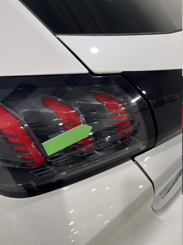 Peugeot E-208 (2021) — foto 43 van 51