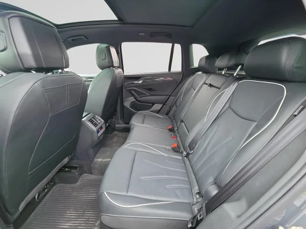 VOLKSWAGEN Tiguan (2026) — foto 8 van 22