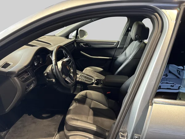 Porsche Macan (2021) — foto 18 van 19