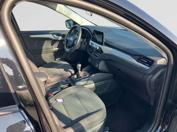 FORD Kuga (2024) — foto 2 van 24
