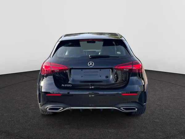 MERCEDES-BENZ A 200 (2024) — foto 19 van 24