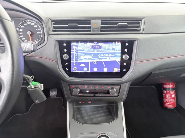 SEAT Arona (2021) — foto 2 van 24
