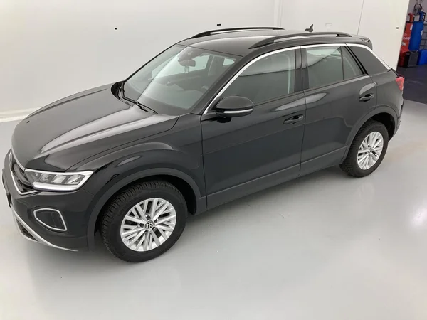 VOLKSWAGEN T-Roc (2024) — foto 29 van 36