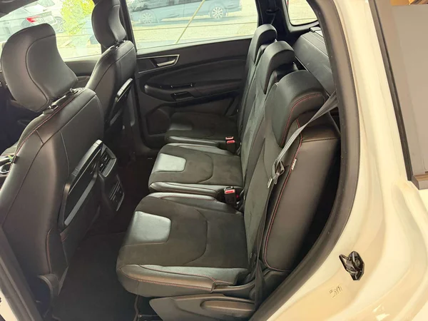 Ford S-Max (2023) — foto 21 van 22