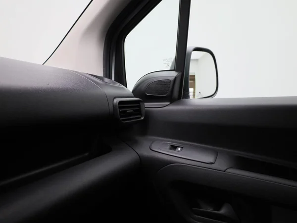 Opel Combo Life (2022) — foto 17 van 37