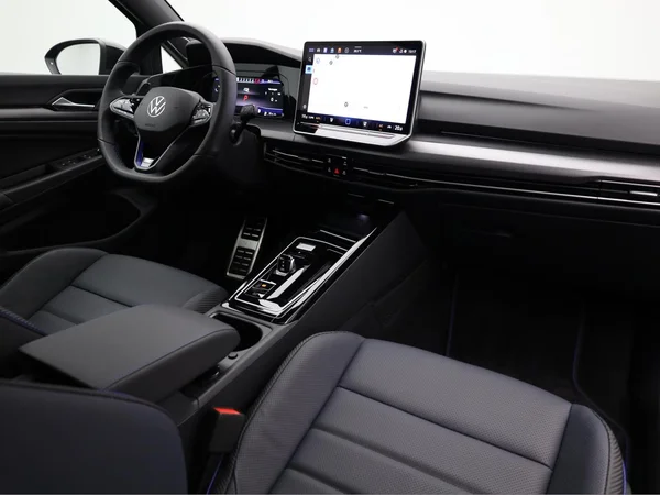 VOLKSWAGEN Golf VIII R (2026) — foto 17 van 23
