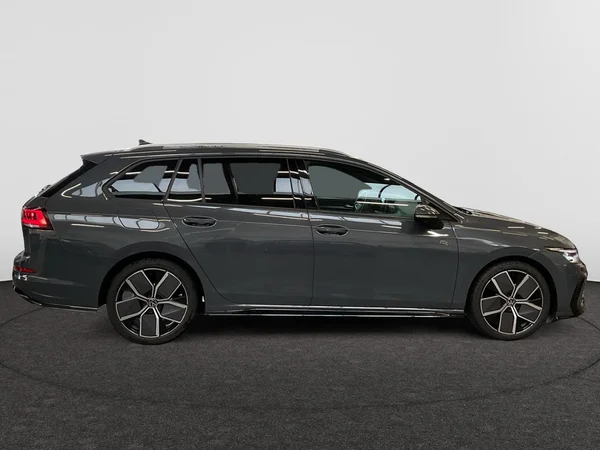VOLKSWAGEN Golf VIII SW (2025) — foto 19 van 22