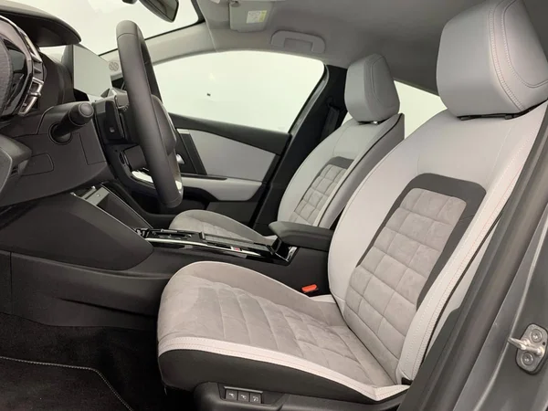 Citroen C4 (2025) — foto 13 van 27