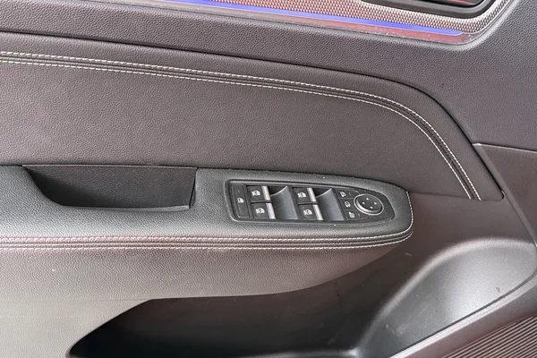Renault Arkana (2022) — foto 8 van 18