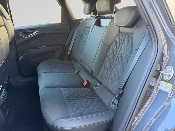 AUDI Q4 e-tron (2026) — foto 9 van 23