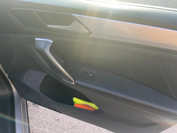 VOLKSWAGEN Tiguan (2017) — foto 8 van 21