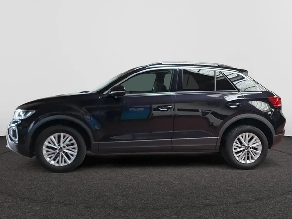 VOLKSWAGEN T-Roc (2022) — foto 12 van 23