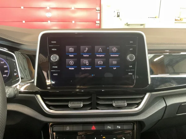 VOLKSWAGEN T-Roc (2024) — foto 5 van 22