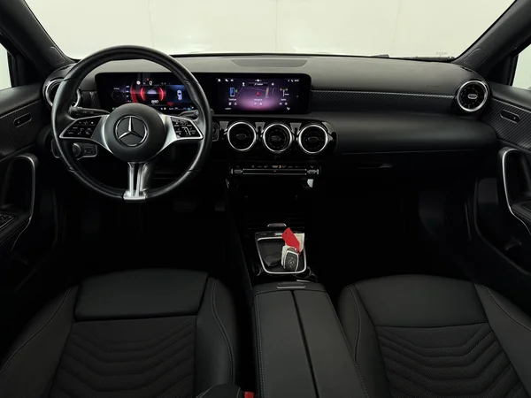 MercedesBenz A 180 (2024) — foto 28 van 28