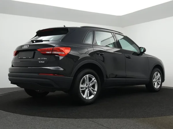 Audi Q3 (2021) — foto 2 van 29