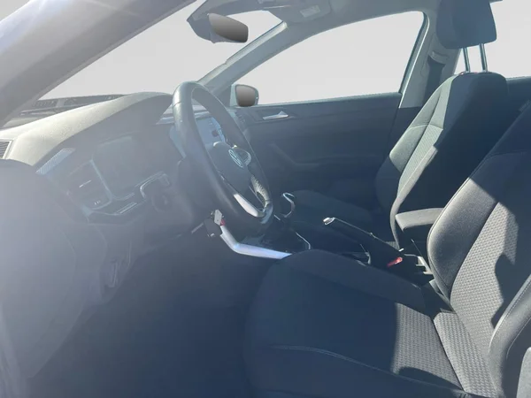 VOLKSWAGEN Polo (2024) — foto 14 van 18