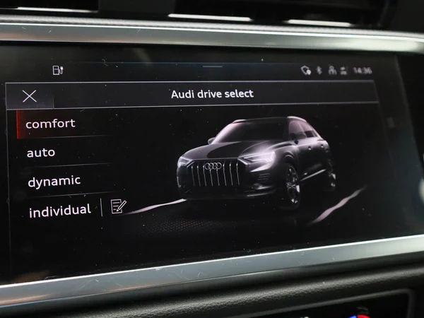 Audi Q3 (2022) — foto 25 van 45