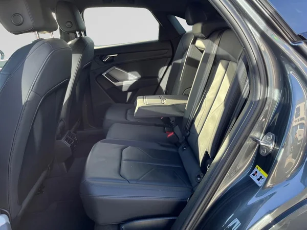 AUDI Q3 Sportback (2024) — foto 12 van 22