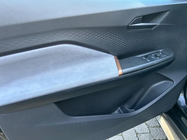 CUPRA Born (2023) — foto 14 van 27