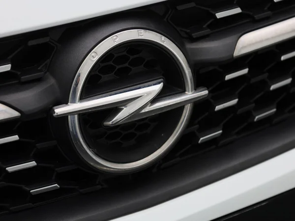 Opel Corsa-e (2023) — foto 27 van 40