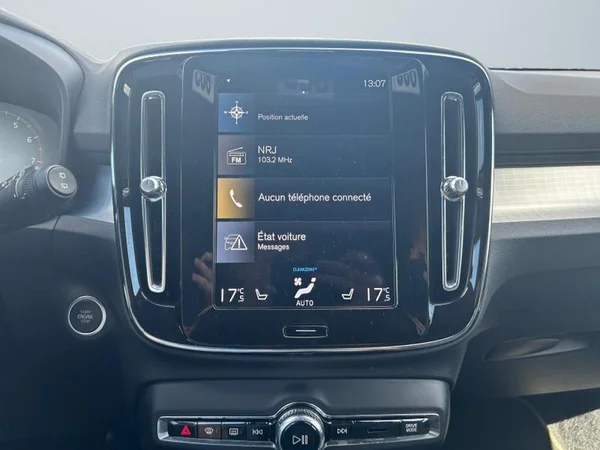 VOLVO XC40 (2024) — foto 7 van 31