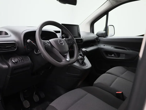 Opel Combo (2022) — foto 29 van 39