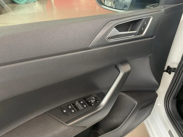 VOLKSWAGEN Taigo (2023) — foto 7 van 22