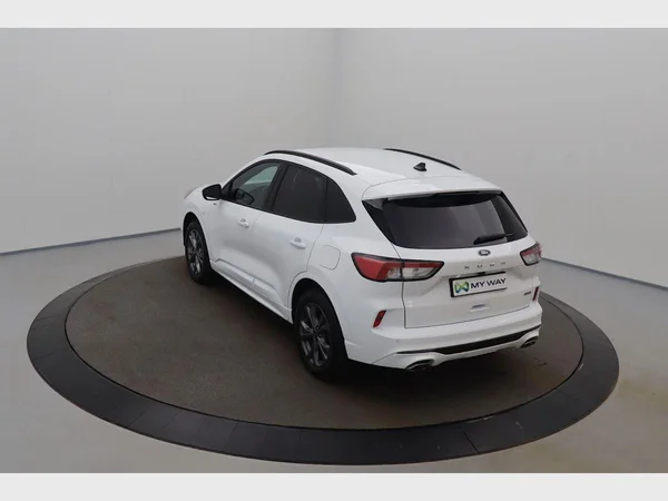FORD Kuga FHEV (2024) — foto 2 van 29