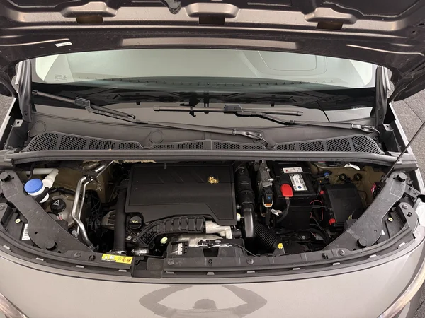 OPEL Combo (2021) — foto 6 van 27