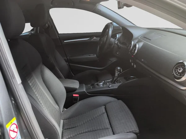 AUDI A3 Sedan (2018) — foto 8 van 24