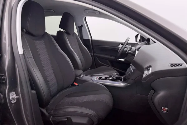 Peugeot 308 (2021) — foto 9 van 36
