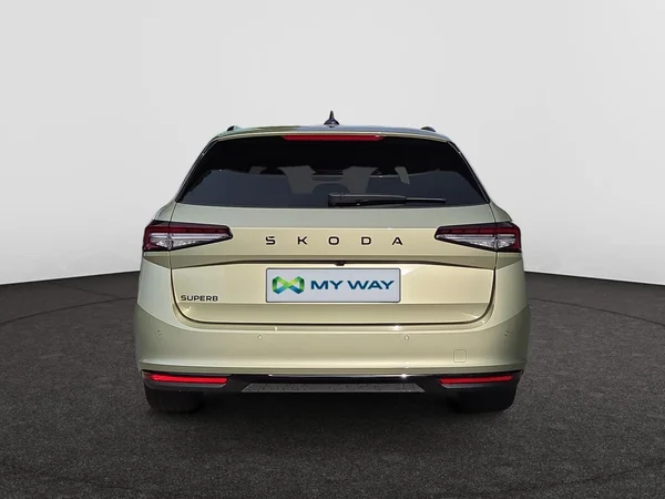 SKODA Superb SW (2026) — foto 16 van 25
