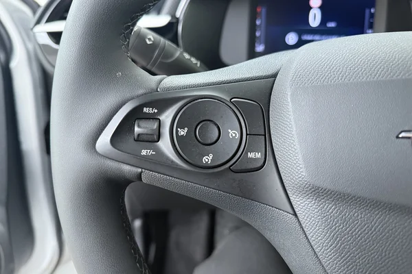 Opel Corsa (2025) — foto 6 van 18