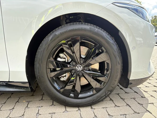 VOLKSWAGEN ID.7 Tourer (2026) — foto 17 van 24