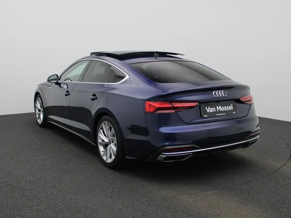 Audi A5 (2022) — foto 12 van 39