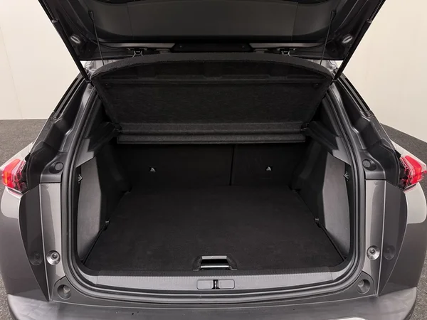 PEUGEOT 2008 (2022) — foto 8 van 27