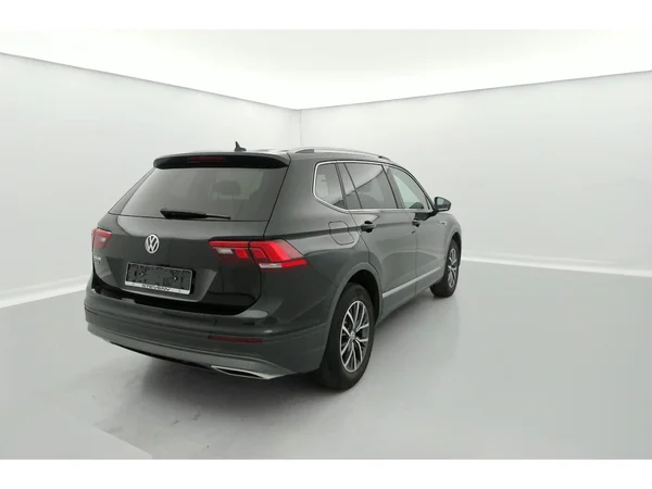 VOLKSWAGEN Tiguan Allspace (2021) — foto 7 van 36