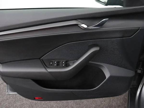 SKODA Octavia Combi (2024) — foto 9 van 18