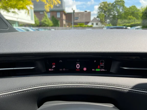 VOLKSWAGEN ID.7 Tourer (2024) — foto 6 van 24
